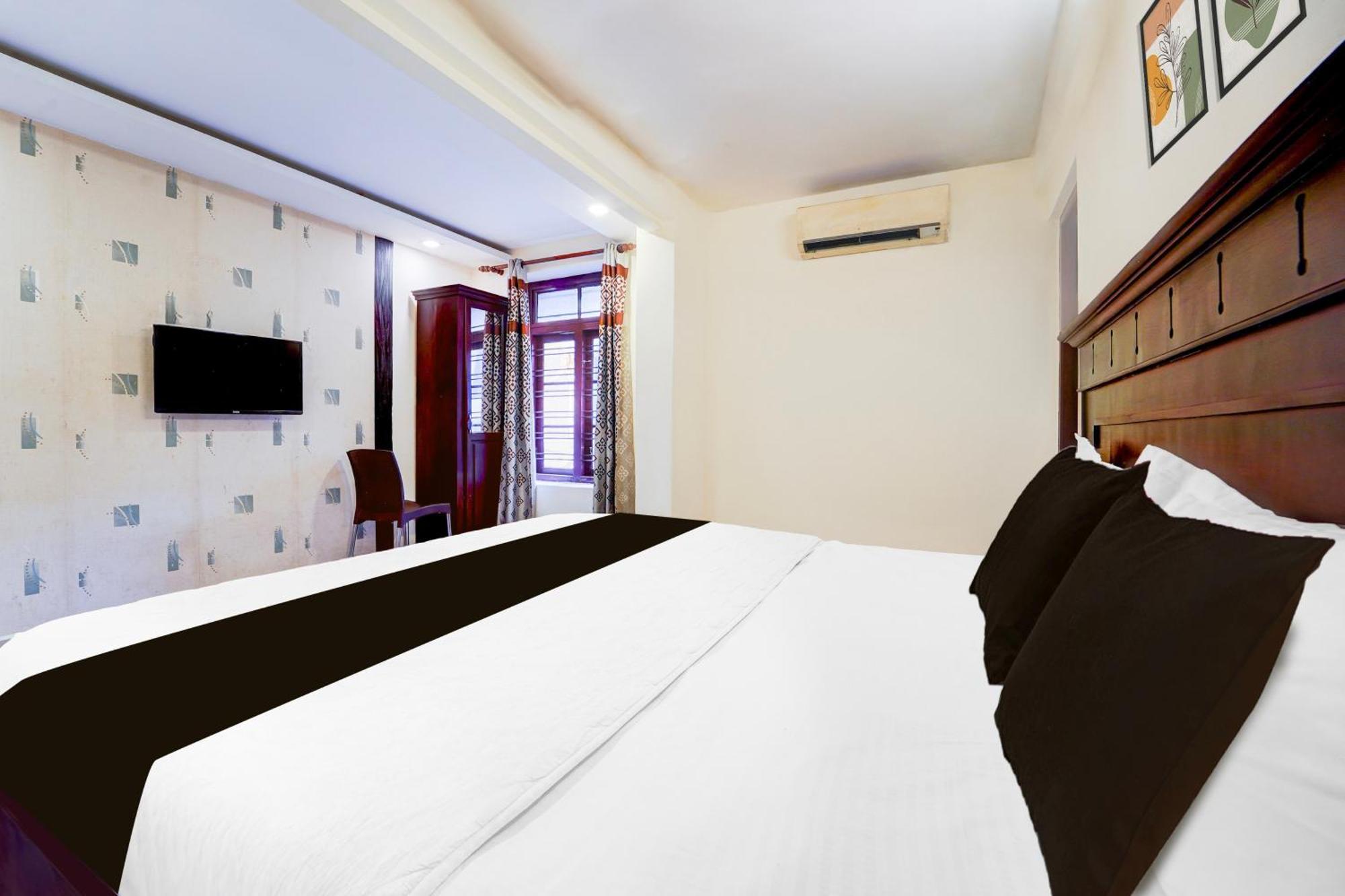 Super Hotel O Dh Road Ernakulam Kochi Exterior foto